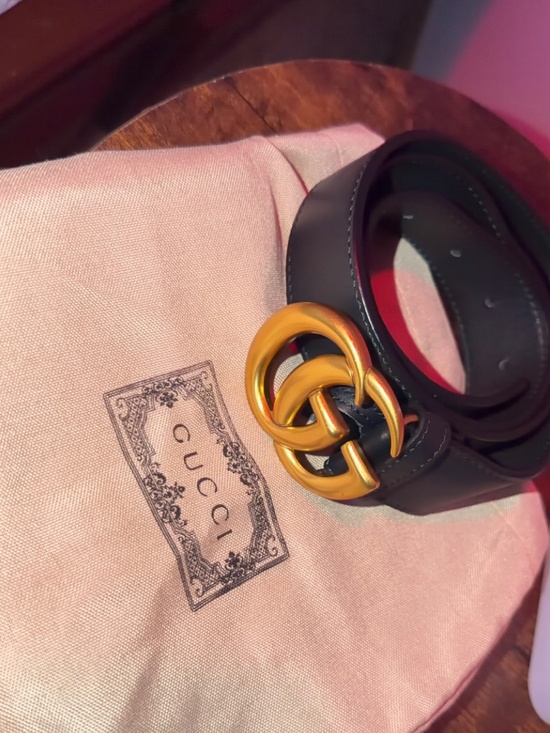 Black Gucci belt